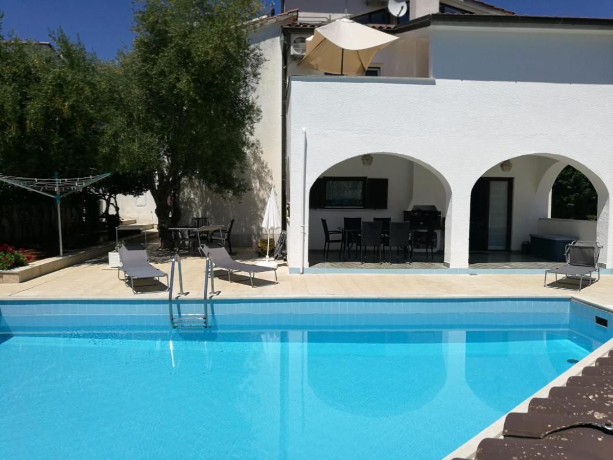 Ferienhaus Bozena Appartment 6 فيرسار المظهر الخارجي الصورة